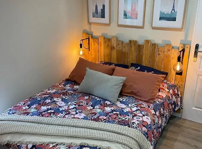 Les De Bastide 35b * فينوف سور لو