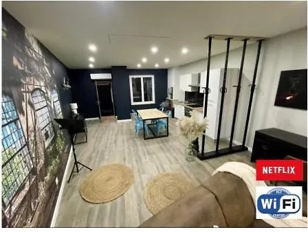 Les De Bastide 35b شقة